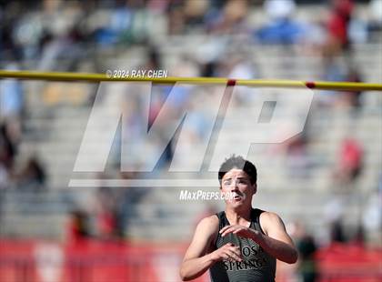 Thumbnail 2 in CHSAA State Championships (High Jump, w/ De Beque's Scottie Vines) photogallery.