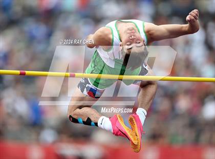 Thumbnail 1 in CHSAA State Championships (High Jump, w/ De Beque's Scottie Vines) photogallery.