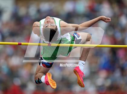 Thumbnail 1 in CHSAA State Championships (High Jump, w/ De Beque's Scottie Vines) photogallery.