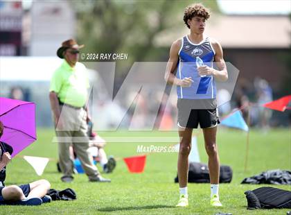 Thumbnail 2 in CHSAA State Championships (High Jump, w/ De Beque's Scottie Vines) photogallery.