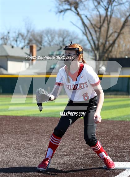 Thumbnail 3 in Berkner @ Lake Highlands photogallery.