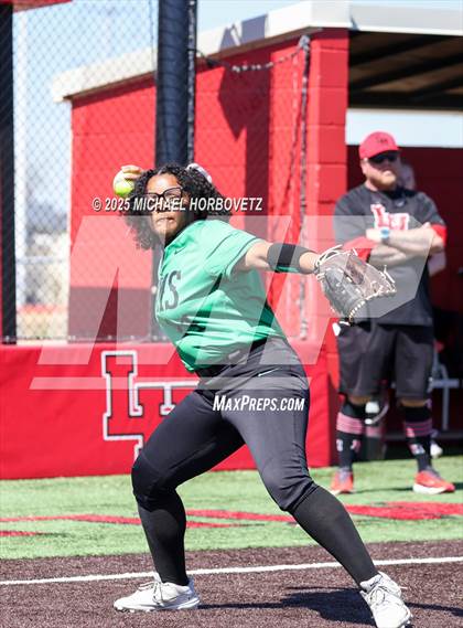 Thumbnail 3 in Berkner @ Lake Highlands photogallery.