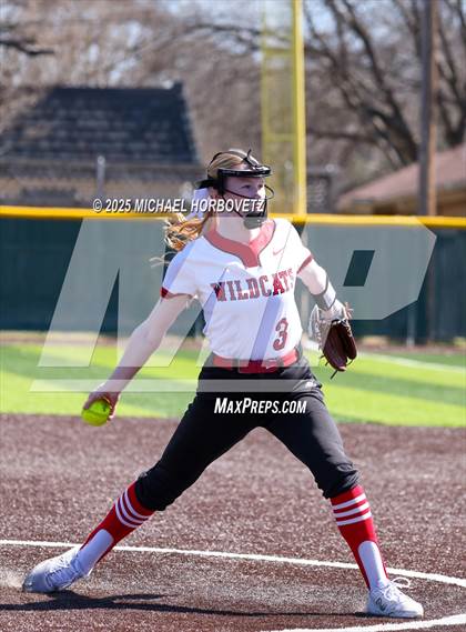 Thumbnail 3 in Berkner @ Lake Highlands photogallery.