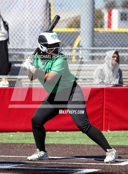 Thumbnail 3 in Berkner @ Lake Highlands photogallery.