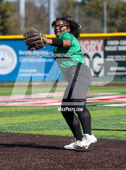 Thumbnail 1 in Berkner @ Lake Highlands photogallery.