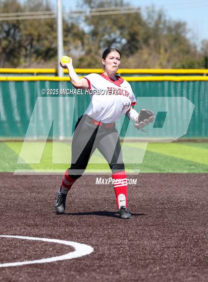 Thumbnail 3 in Berkner @ Lake Highlands photogallery.