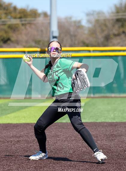 Thumbnail 3 in Berkner @ Lake Highlands photogallery.