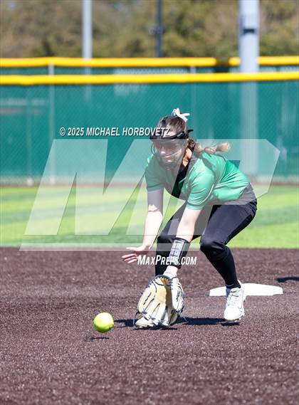 Thumbnail 2 in Berkner @ Lake Highlands photogallery.