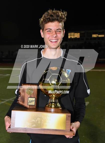 Thumbnail 1 in Yuma Catholic vs. Veritas Prep (AIA 3A State Final Awards) photogallery.