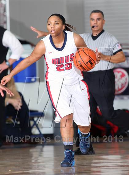 Thumbnail 3 in Manvel vs.  Duncanville (McDonald's Texas Invitational) photogallery.