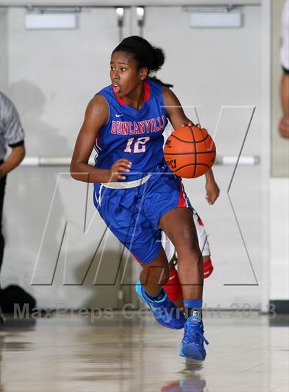 Thumbnail 3 in Manvel vs.  Duncanville (McDonald's Texas Invitational) photogallery.