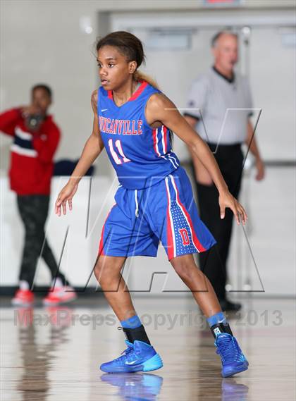Thumbnail 2 in Manvel vs.  Duncanville (McDonald's Texas Invitational) photogallery.