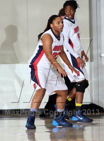 Thumbnail 1 in Manvel vs.  Duncanville (McDonald's Texas Invitational) photogallery.