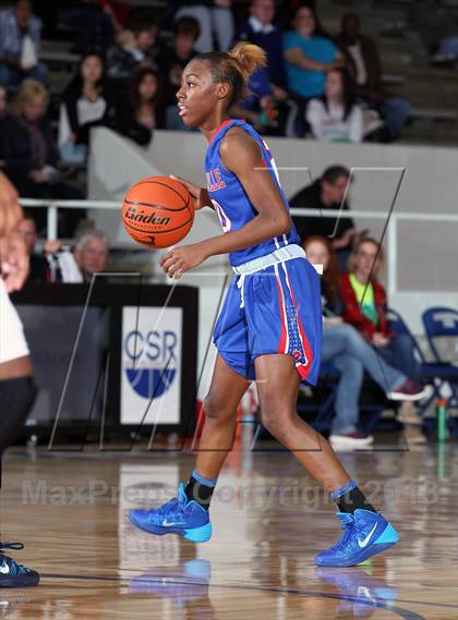 Thumbnail 3 in Manvel vs.  Duncanville (McDonald's Texas Invitational) photogallery.