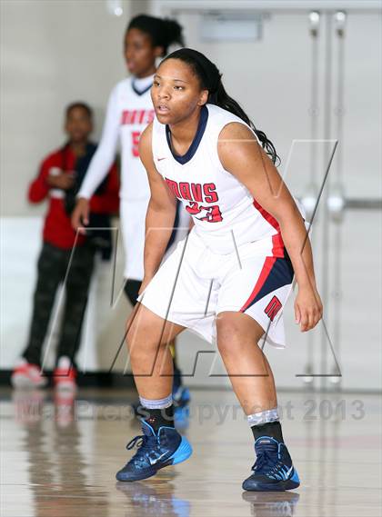 Thumbnail 2 in Manvel vs.  Duncanville (McDonald's Texas Invitational) photogallery.