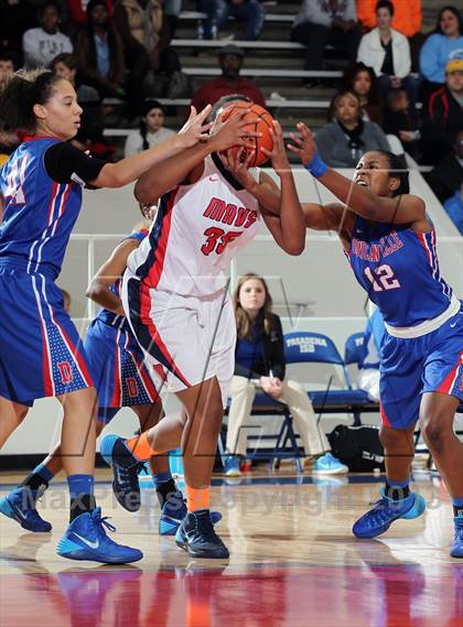 Thumbnail 3 in Manvel vs.  Duncanville (McDonald's Texas Invitational) photogallery.