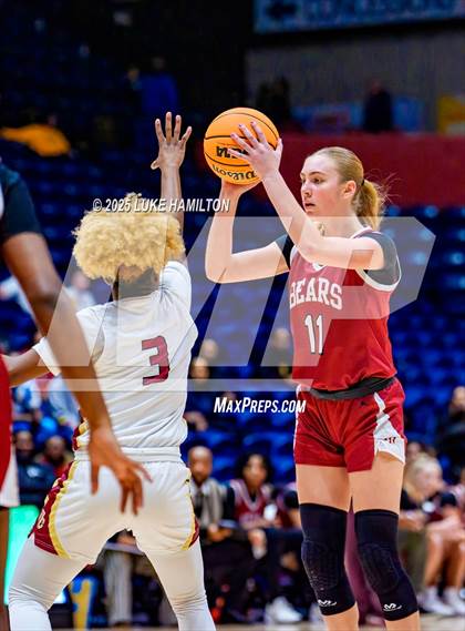 Thumbnail 2 in Holy Innocents vs Hebron (GHSA Private Championship) photogallery.