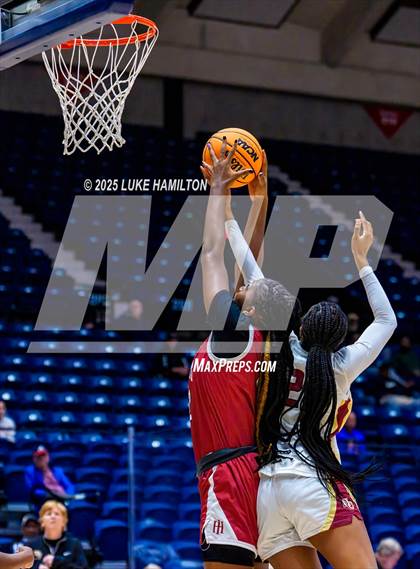 Thumbnail 1 in Holy Innocents vs Hebron (GHSA Private Championship) photogallery.