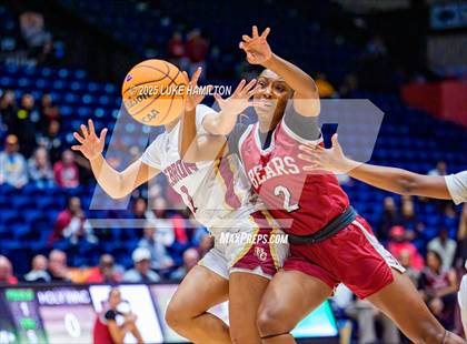Thumbnail 1 in Holy Innocents vs Hebron (GHSA Private Championship) photogallery.