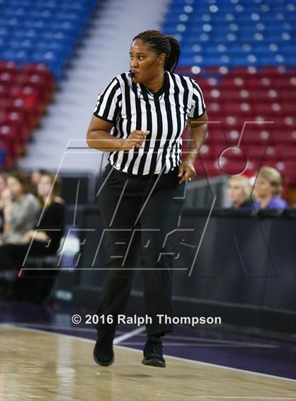Thumbnail 2 in Vacaville Christian vs. Redding Christian (@ Sleep Train Arena) photogallery.