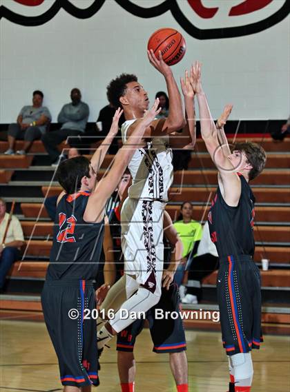 Thumbnail 1 in Alcoa vs  William Blount (Renasant Bank Christmas tournament) photogallery.