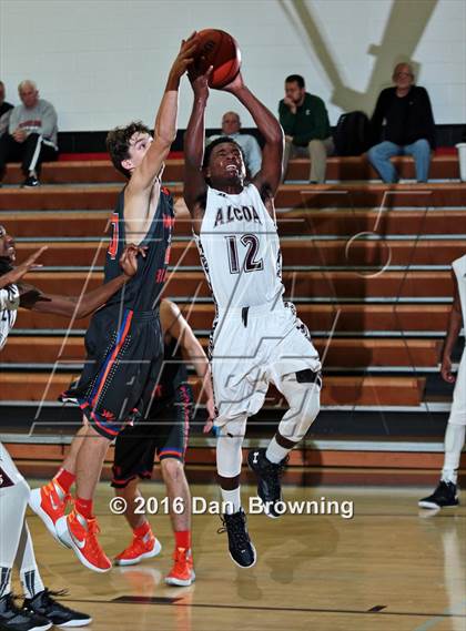 Thumbnail 3 in Alcoa vs  William Blount (Renasant Bank Christmas tournament) photogallery.