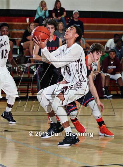 Thumbnail 3 in Alcoa vs  William Blount (Renasant Bank Christmas tournament) photogallery.