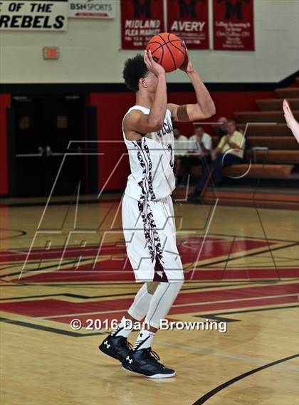 Thumbnail 3 in Alcoa vs  William Blount (Renasant Bank Christmas tournament) photogallery.