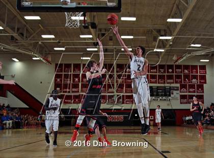 Thumbnail 2 in Alcoa vs  William Blount (Renasant Bank Christmas tournament) photogallery.
