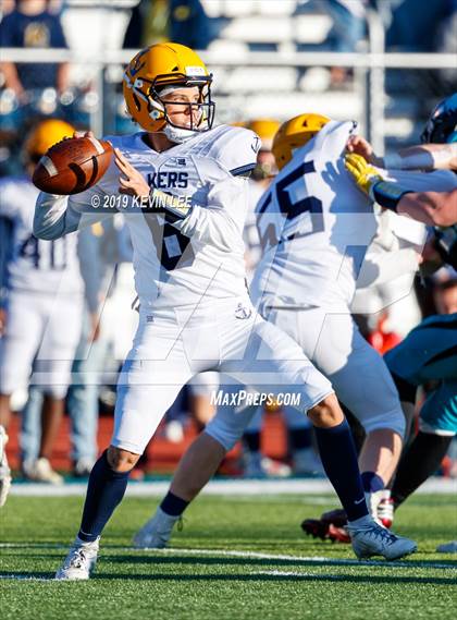 Thumbnail 3 in Bonneville @ Farmington (UHSAA 5A Second Round) photogallery.