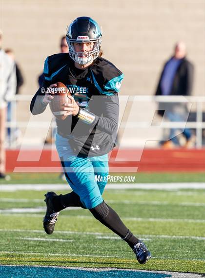Thumbnail 2 in Bonneville @ Farmington (UHSAA 5A Second Round) photogallery.