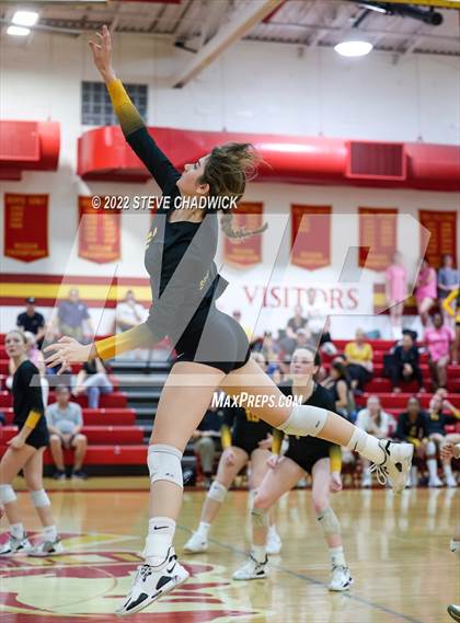 Thumbnail 2 in Saguaro @ Seton Catholic photogallery.