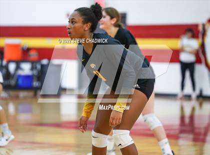 Thumbnail 3 in Saguaro @ Seton Catholic photogallery.