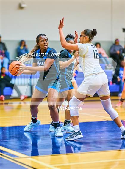 Thumbnail 2 in Foster vs. Katy Taylor (Houston ISD Tournament) photogallery.