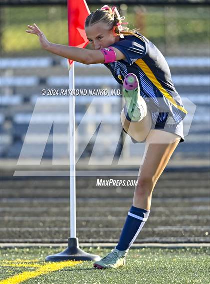Thumbnail 3 in Delta vs Jay County (IHSAA 2A Section 24 Semifinal) photogallery.