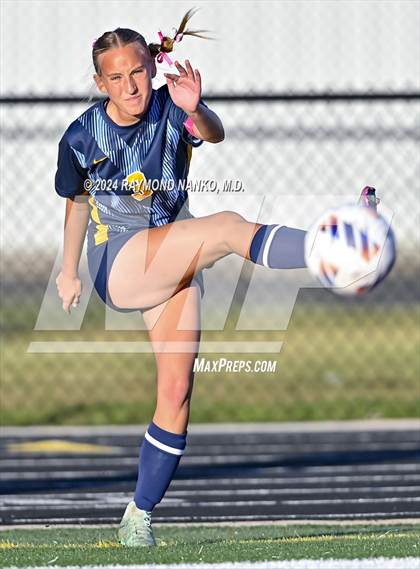 Thumbnail 3 in Delta vs Jay County (IHSAA 2A Section 24 Semifinal) photogallery.