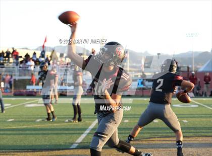 Thumbnail 3 in Oaks Ghristian vs Alemany Varsity photogallery.