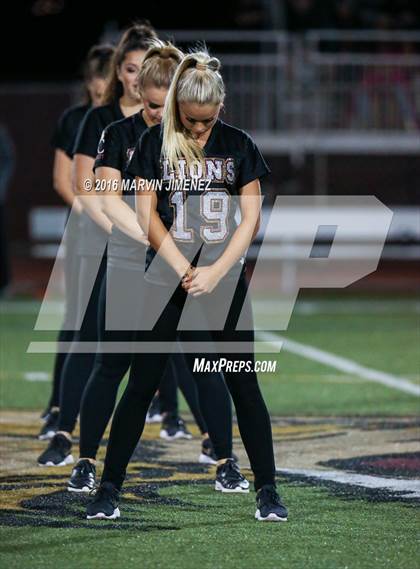 Thumbnail 3 in Oaks Ghristian vs Alemany Varsity photogallery.