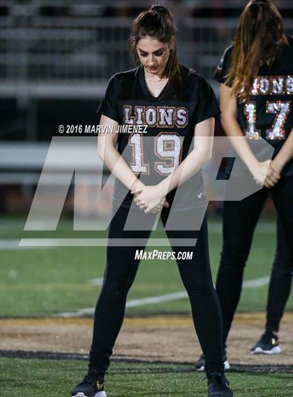 Thumbnail 1 in Oaks Ghristian vs Alemany Varsity photogallery.