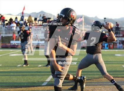 Thumbnail 1 in Oaks Ghristian vs Alemany Varsity photogallery.