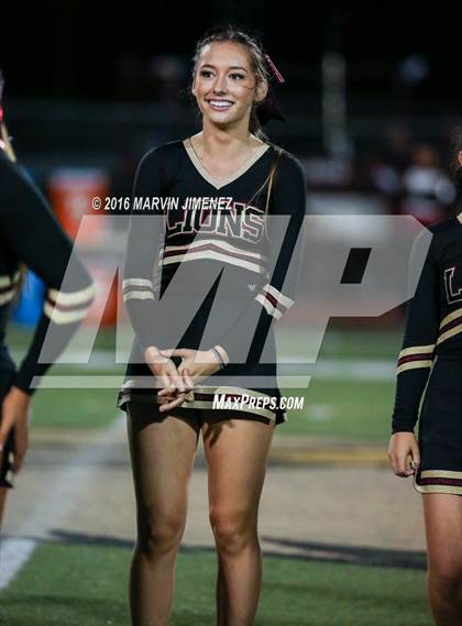 Thumbnail 2 in Oaks Ghristian vs Alemany Varsity photogallery.