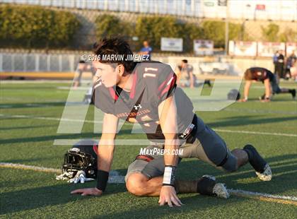 Thumbnail 3 in Oaks Ghristian vs Alemany Varsity photogallery.