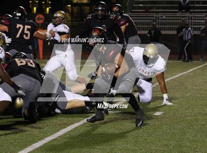 Thumbnail 3 in Oaks Ghristian vs Alemany Varsity photogallery.