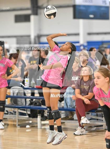 Thumbnail 3 in Seton Catholic vs. Faith Lutheran (Nike TOC Southwest) photogallery.