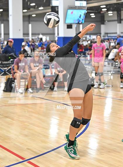 Thumbnail 1 in Seton Catholic vs. Faith Lutheran (Nike TOC Southwest) photogallery.