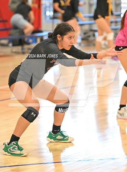 Thumbnail 3 in Seton Catholic vs. Faith Lutheran (Nike TOC Southwest) photogallery.