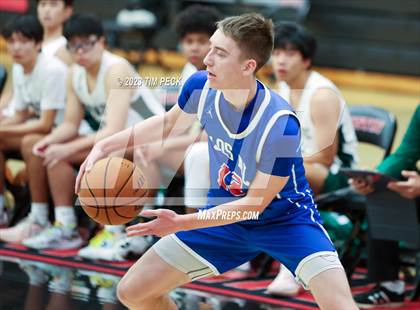 Thumbnail 1 in Mid-Pacific Institute vs. Los Alamitos photogallery.
