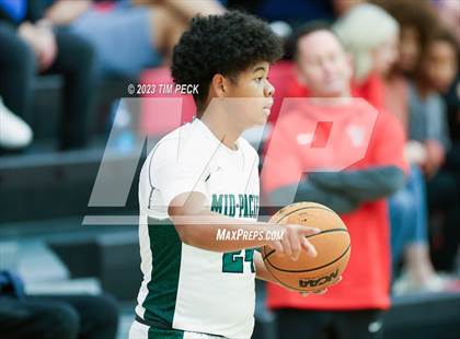 Thumbnail 2 in Mid-Pacific Institute vs. Los Alamitos photogallery.