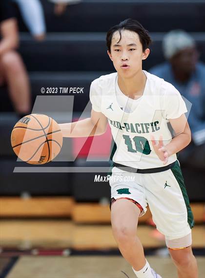Thumbnail 1 in Mid-Pacific Institute vs. Los Alamitos photogallery.