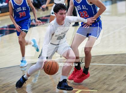 Thumbnail 3 in Mid-Pacific Institute vs. Los Alamitos photogallery.